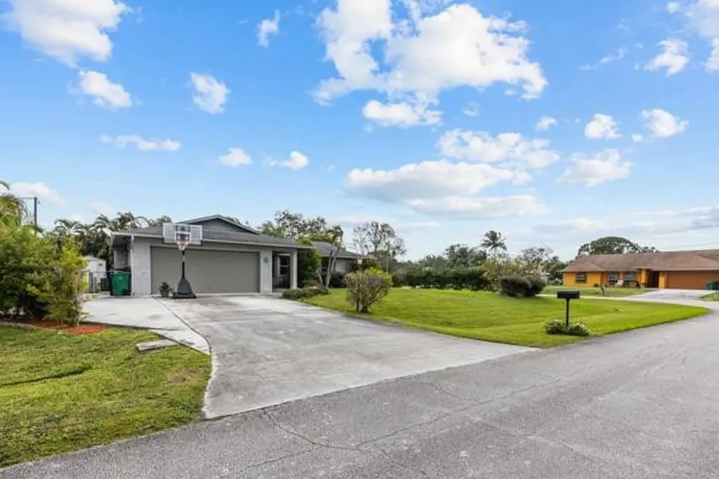 497 SW Byron Street Port St Lucie FL 34983