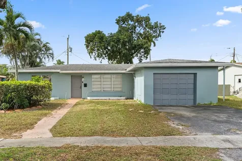 620 SW 68th Boulevard Pembroke Pines FL 33023