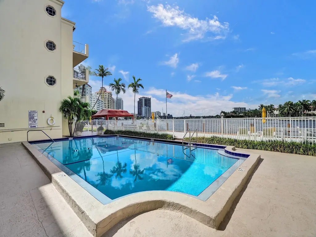 341 N Birch Road Fort Lauderdale FL 33304