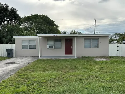 5070 Old Spanish Trail Lantana FL 33462