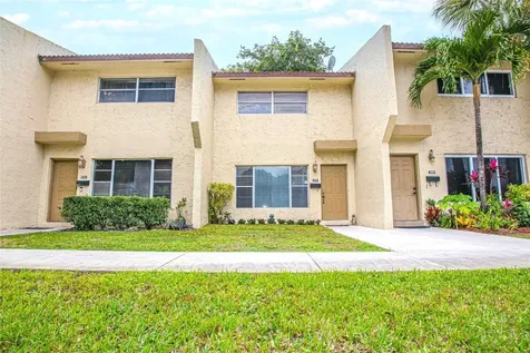 3354 NW 85th Avenue Coral Springs FL 33065