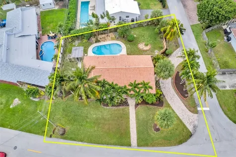 1800 Coral Gardens Drive Wilton Manors FL 33306