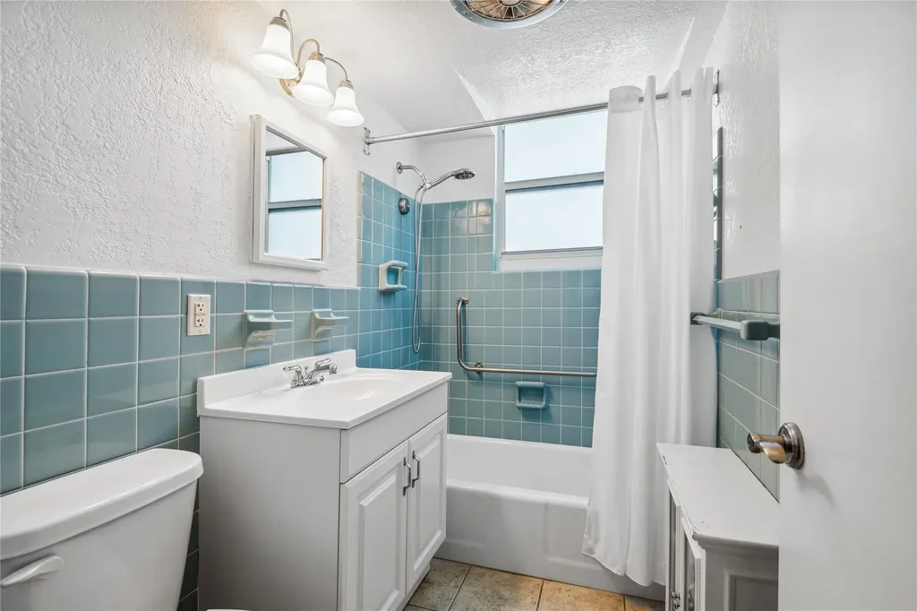 1900 S Ocean Drive Fort Lauderdale FL 33316