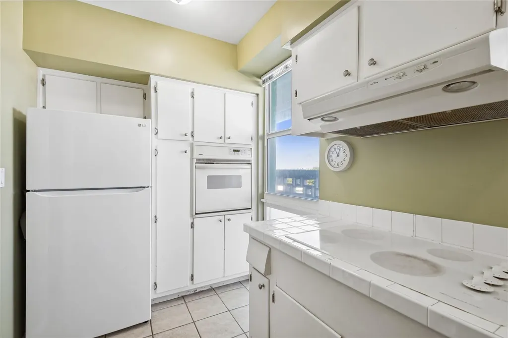 1900 S Ocean Drive Fort Lauderdale FL 33316