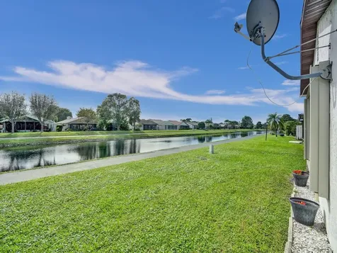 5094 Mirror Lakes Boulevard Boynton Beach FL 33472