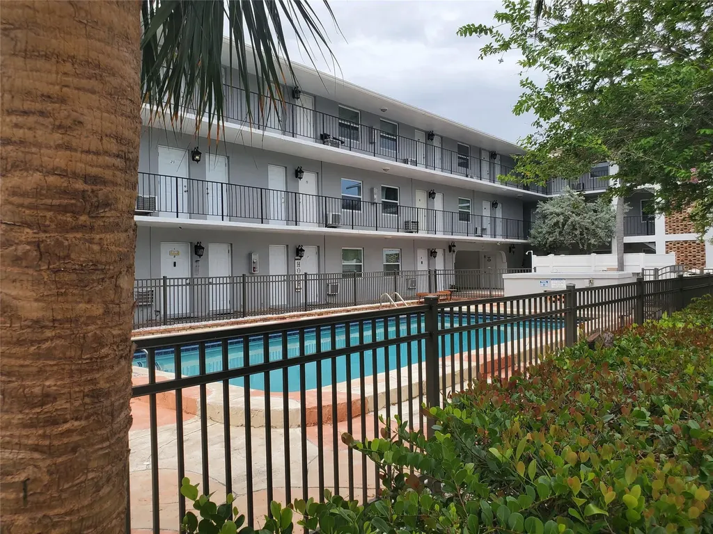 1021 NE 24th Avenue Pompano Beach FL 33062