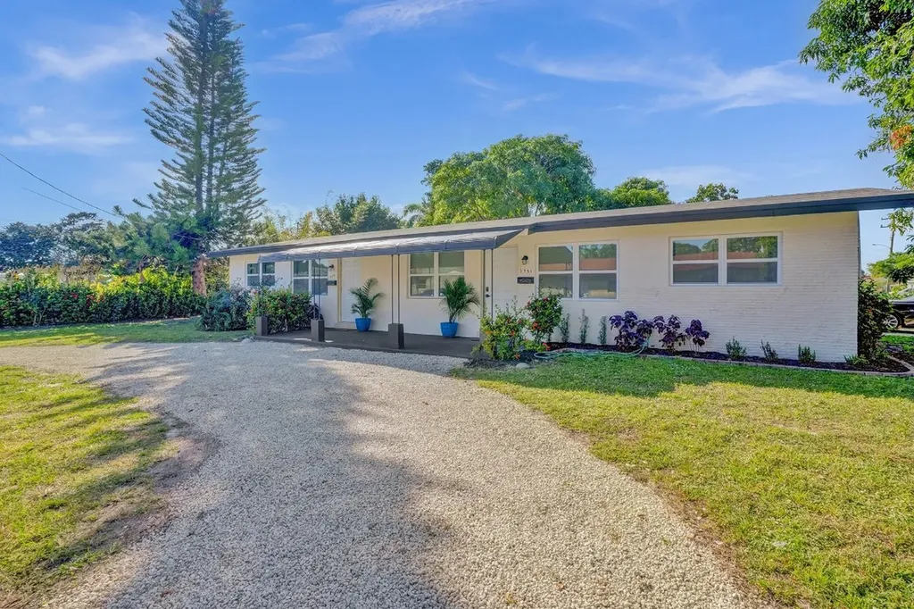 3779-3781 NE 10th Avenue Oakland Park FL 33334