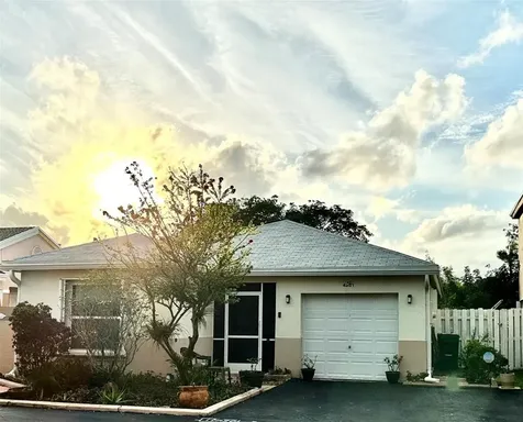 4231 SW 72nd Terrace Davie FL 33314