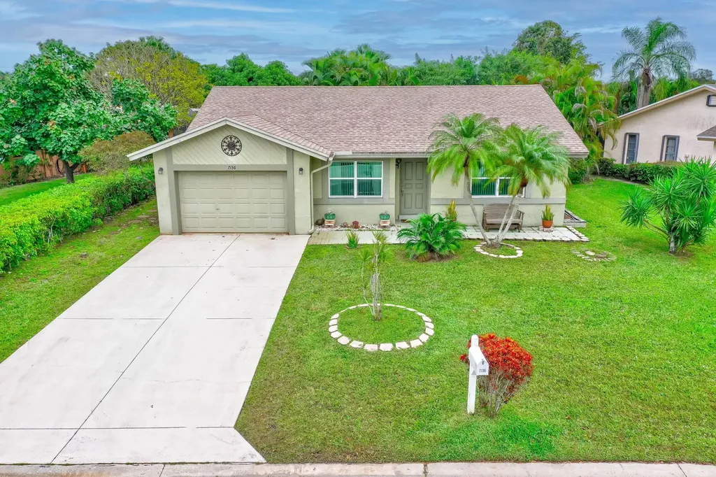 7136 NW 102nd Avenue Tamarac FL 33321