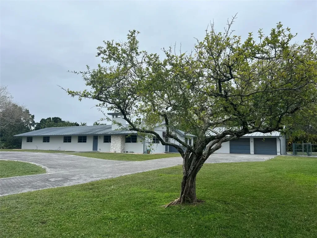 17781 SW 52nd Court Southwest Ranches FL 33331