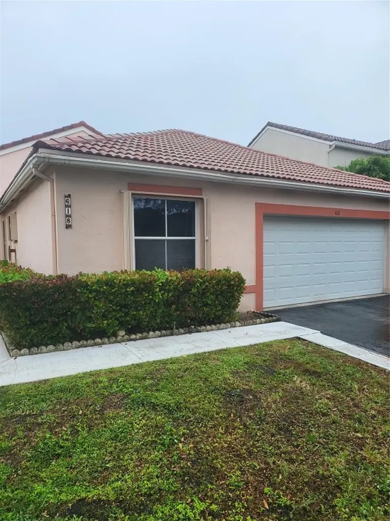 618 Stanton Lane Weston FL 33326