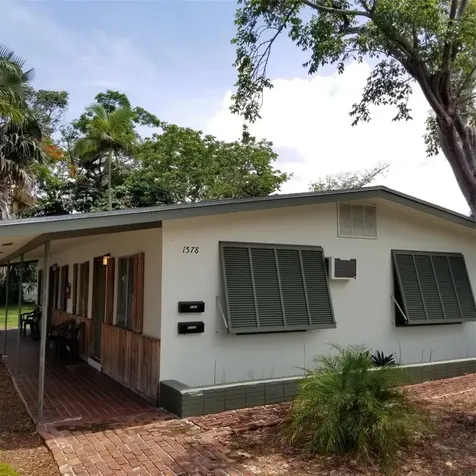 1578 NE 33rd Street Oakland Park FL 33334