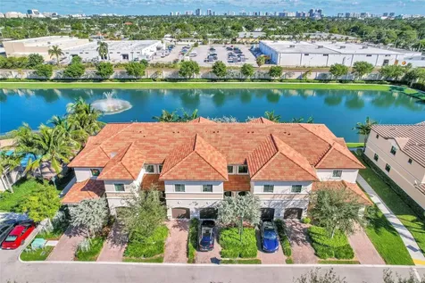 4218 N Dixie Highway Oakland Park FL 33334