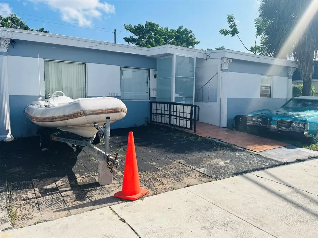 6335 Pembroke Road Hollywood FL 33023