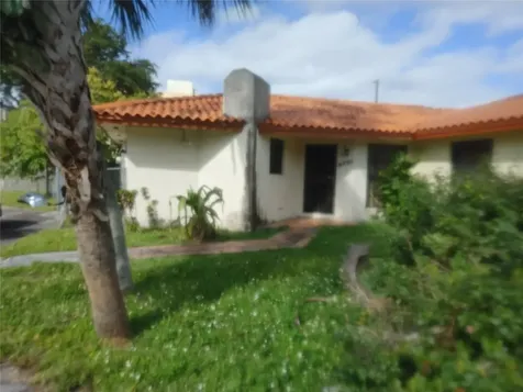 14890 NE 7th Avenue Miami FL 33161