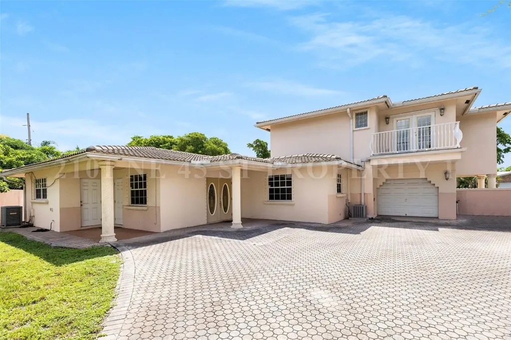 2101 NE 45th Street Fort Lauderdale FL 33308