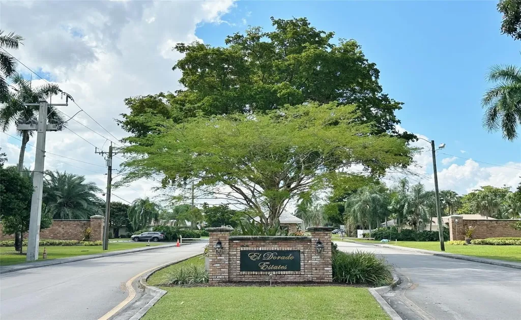 281 El Dorado Parkway Plantation FL 33317