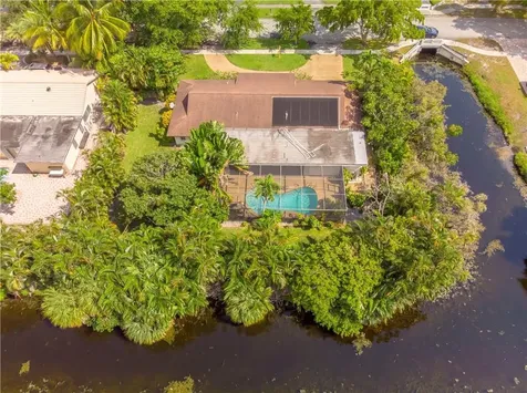 1701 SW 75th Terrace Plantation FL 33317