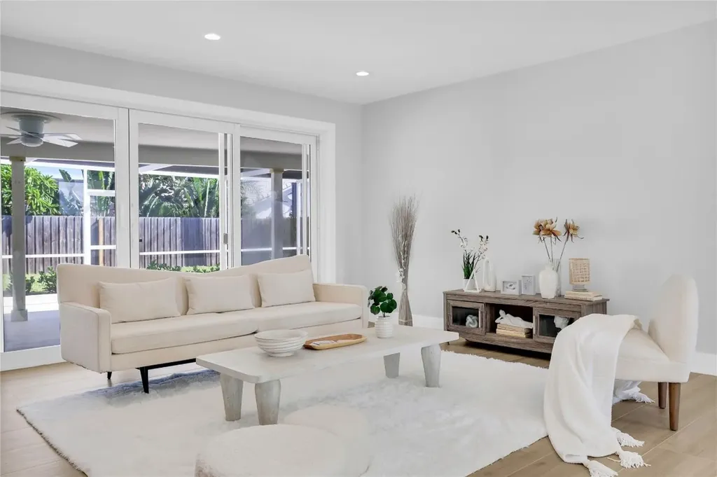 943 SW 4th Street Boca Raton FL 33486