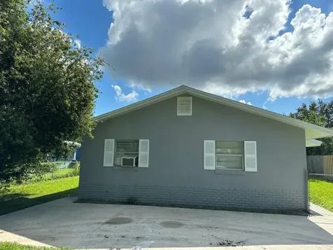 3118 S 23rd Street Fort Pierce FL 34982