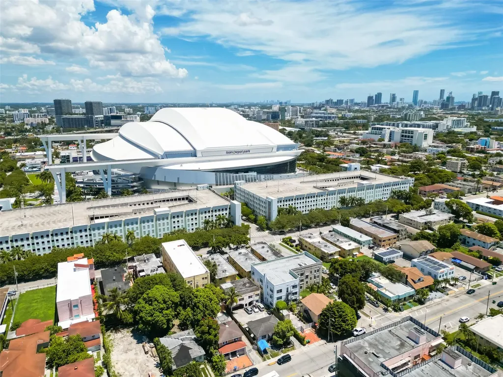 1501 NW 2nd Street Miami FL 33125