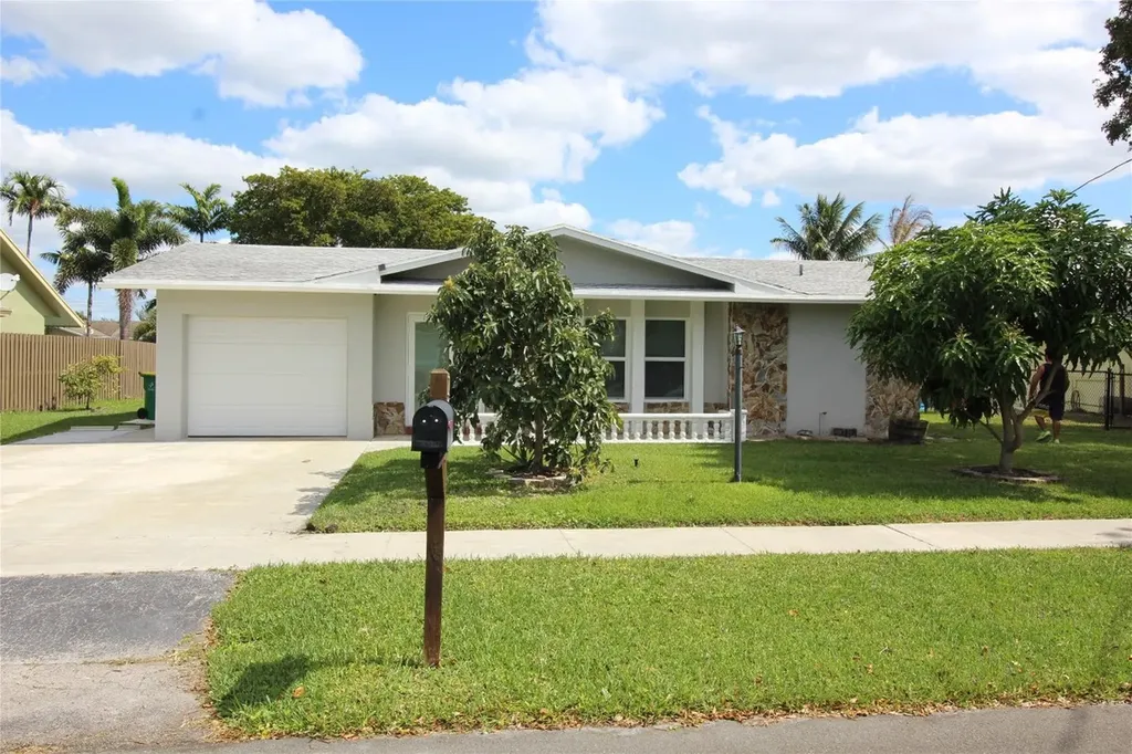 160 SW 127th Avenue Plantation FL 33325