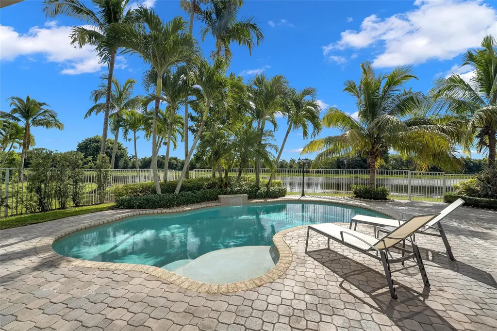 713 Nandina Drive Weston FL 33327