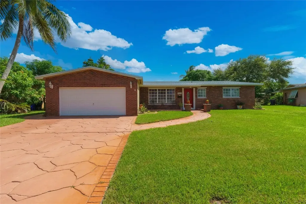 1911 NW 86th Avenue Pembroke Pines FL 33024