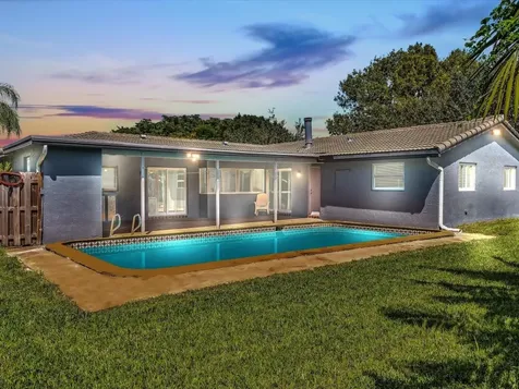 2881 NW 87th Avenue Coral Springs FL 33065