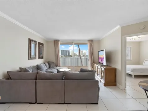 18260 N Bay Road Sunny Isles Beach FL 33160