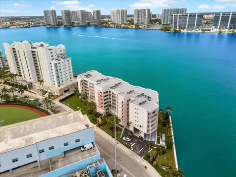 18260 N Bay Road Sunny Isles Beach FL 33160