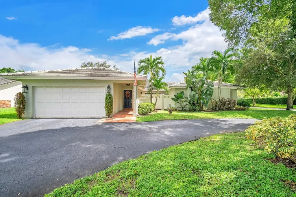 1100 NW 93rd Terrace Plantation FL 33322
