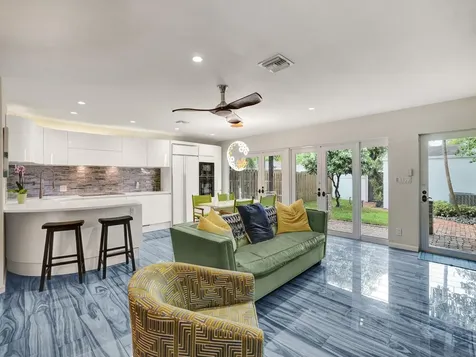 8 Middlesex Drive Wilton Manors FL 33305
