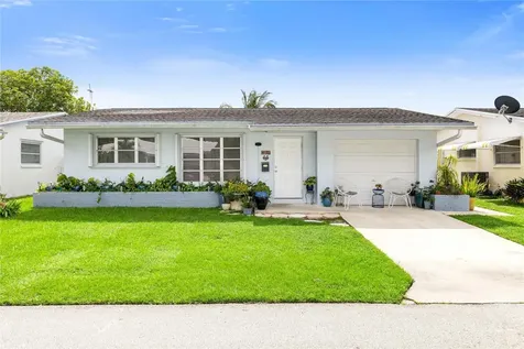 4932 NW 55th Court Tamarac FL 33319