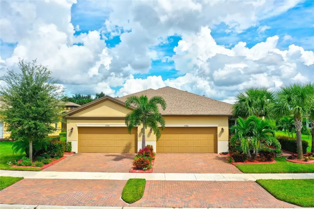 12768 SW Lake Fern Circle Port St Lucie FL 34987