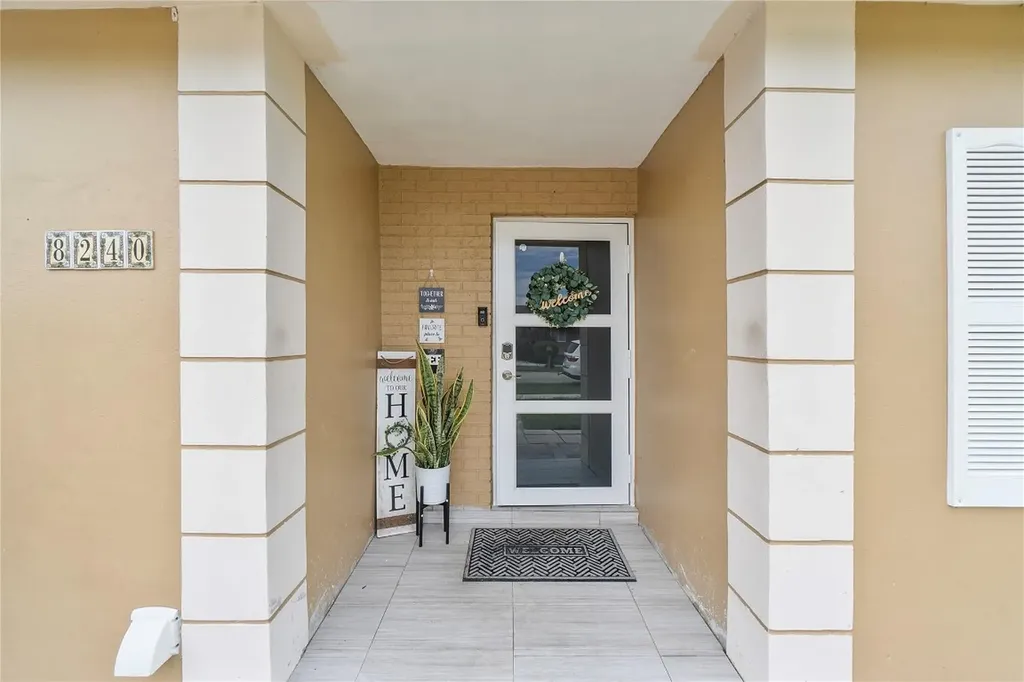 8240 SW 9th Court North Lauderdale FL 33068