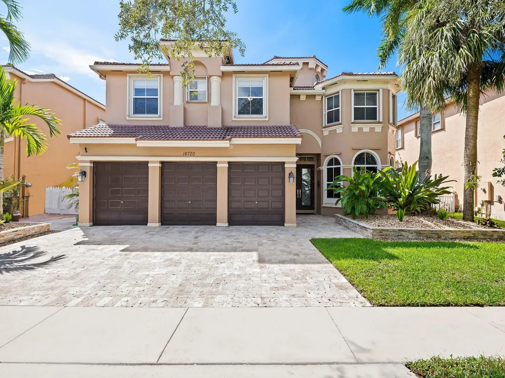 16720 SW 14th Street Pembroke Pines FL 33027