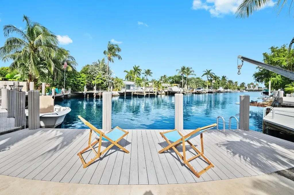 2001 NE 24th Street Wilton Manors FL 33305