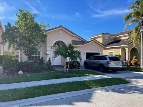 932 NW 126th Terrace Coral Springs FL 33071