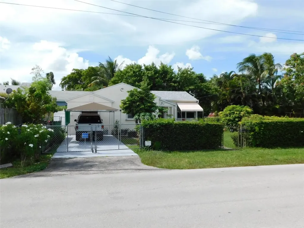 912 S 16th Avenue Hollywood FL 33020