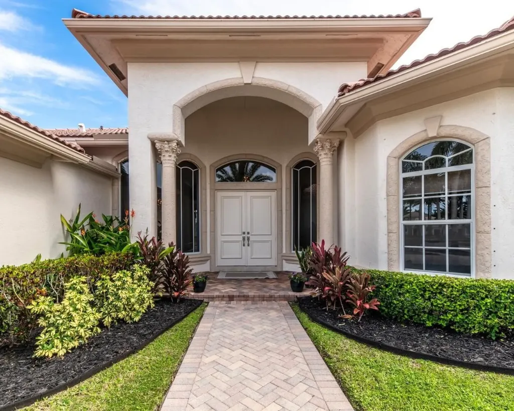 10880 Hawks Vista Street Plantation FL 33324
