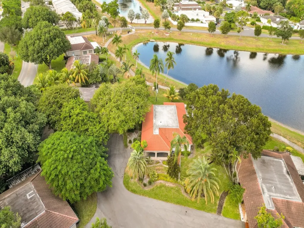 3007 N Palm Aire Drive Pompano Beach FL 33069