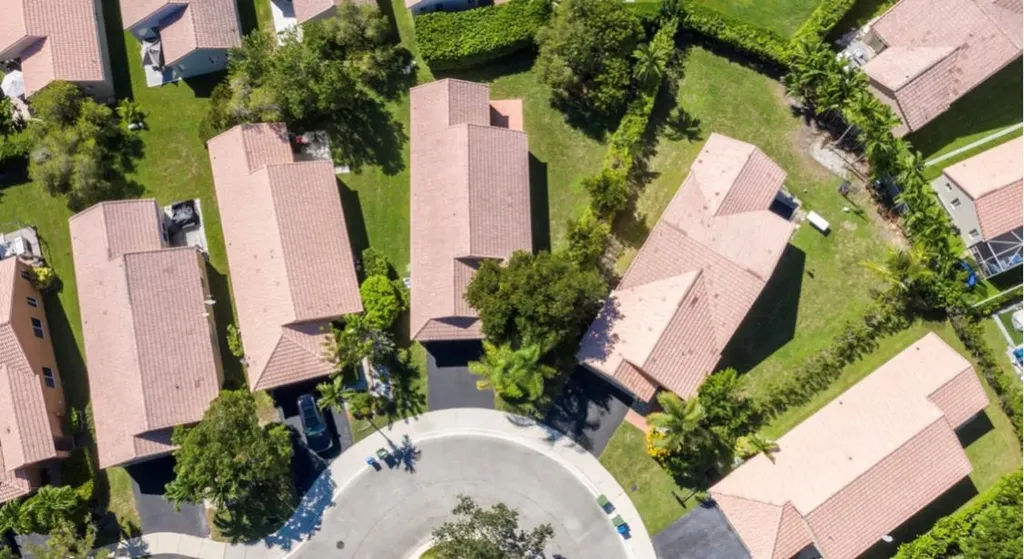 4334 Beechwood Circle Weston FL 33331