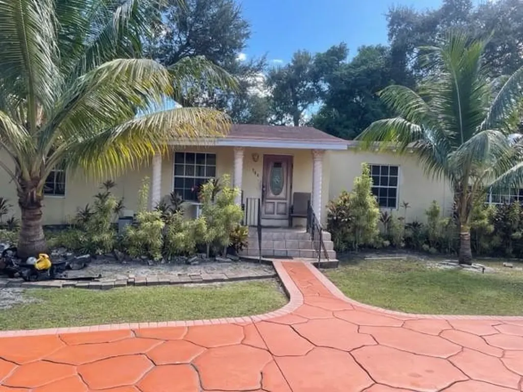 764 NE 164th Street Miami FL 33162