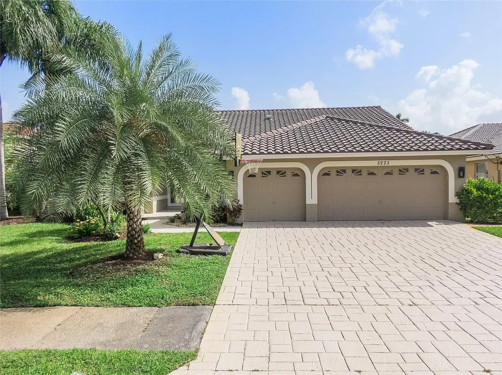 5225 NW 109th Lane Coral Springs FL 33076