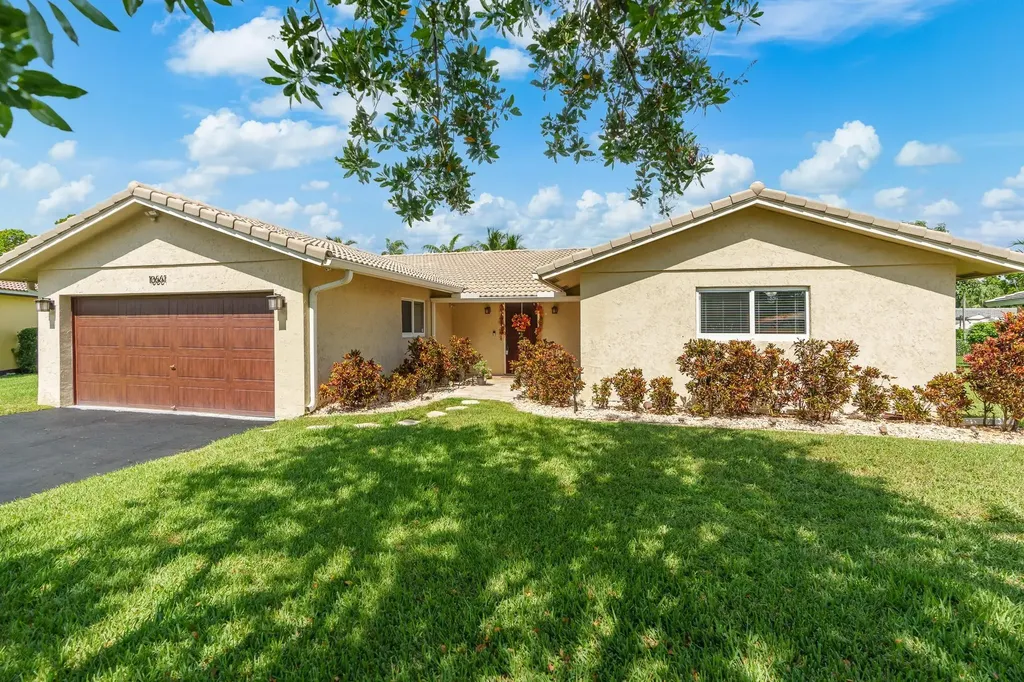 10661 NW 43rd Court Coral Springs FL 33065