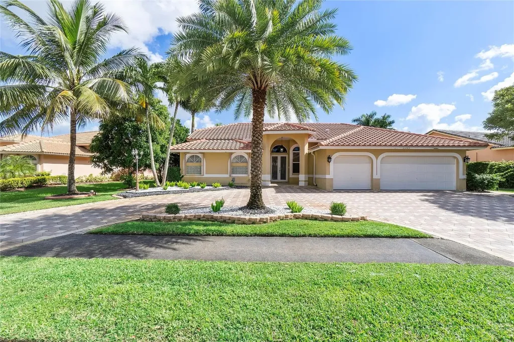 5249 NW 109th Lane Coral Springs FL 33076