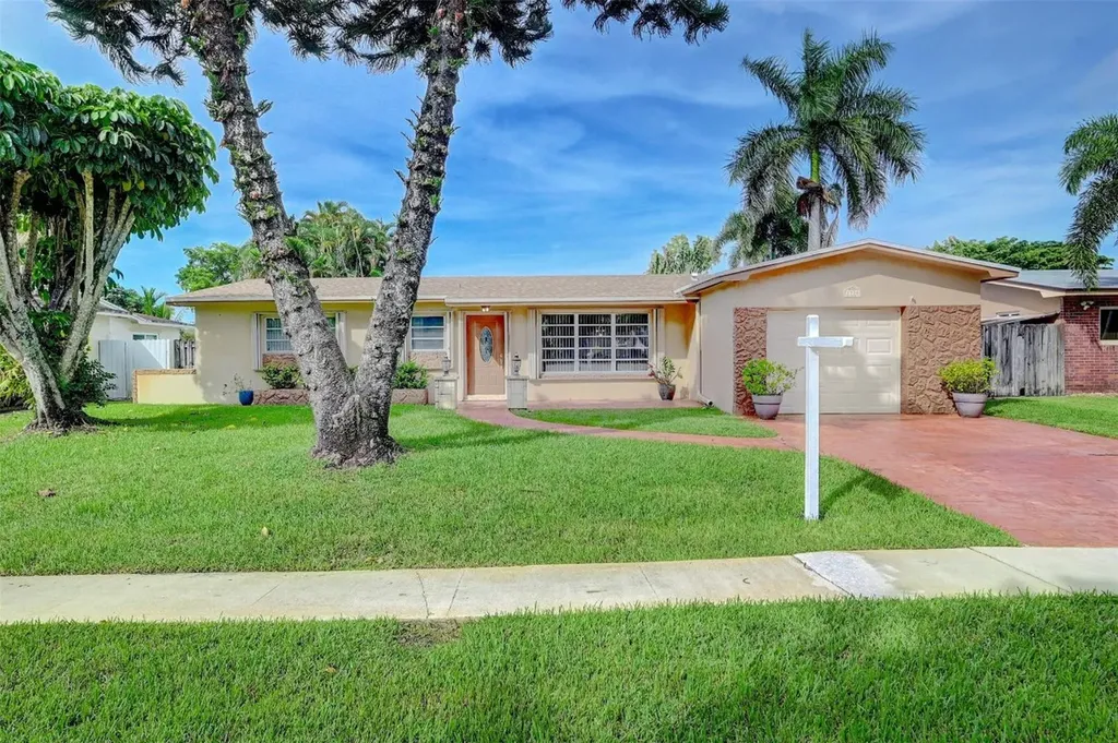1910 NW 106th Avenue Pembroke Pines FL 33026