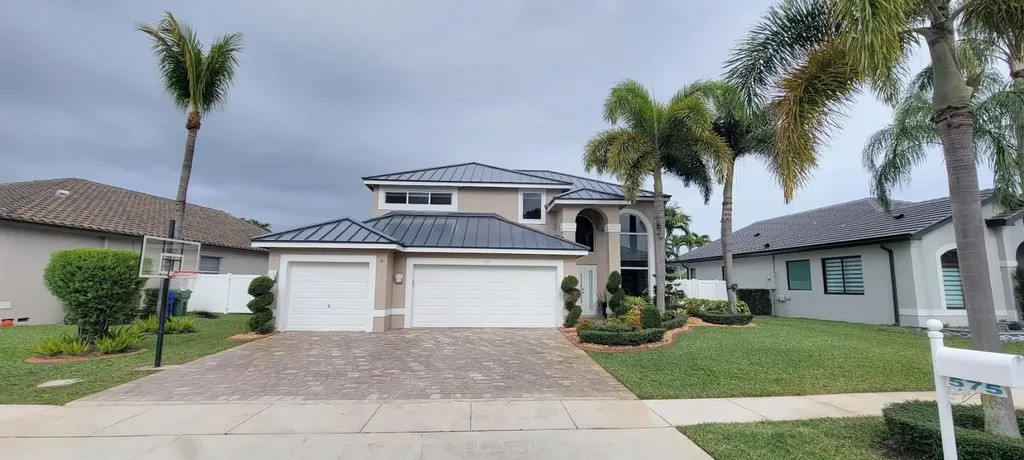 575 SW 180th Avenue Pembroke Pines FL 33029