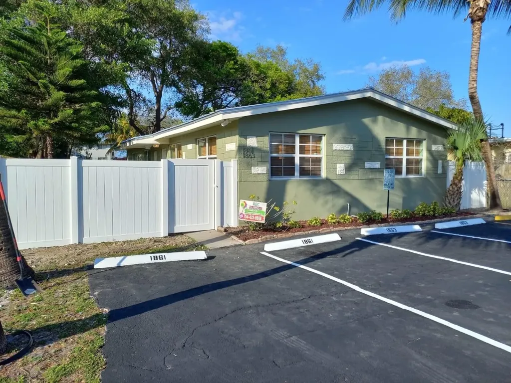 1861 NE 161st Street North Miami Beach FL 33162